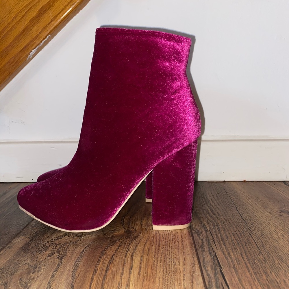 JustFab fuchsia velvet booties